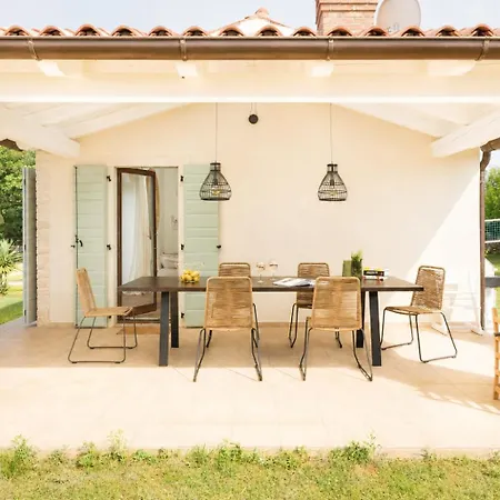 Private 9000qm Estate With Pool And Yacuzzi And Sauna Absolute Privacy Near Fazana * Juršići